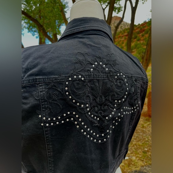Rhinestone Denim Vest - Picture 2 of 9